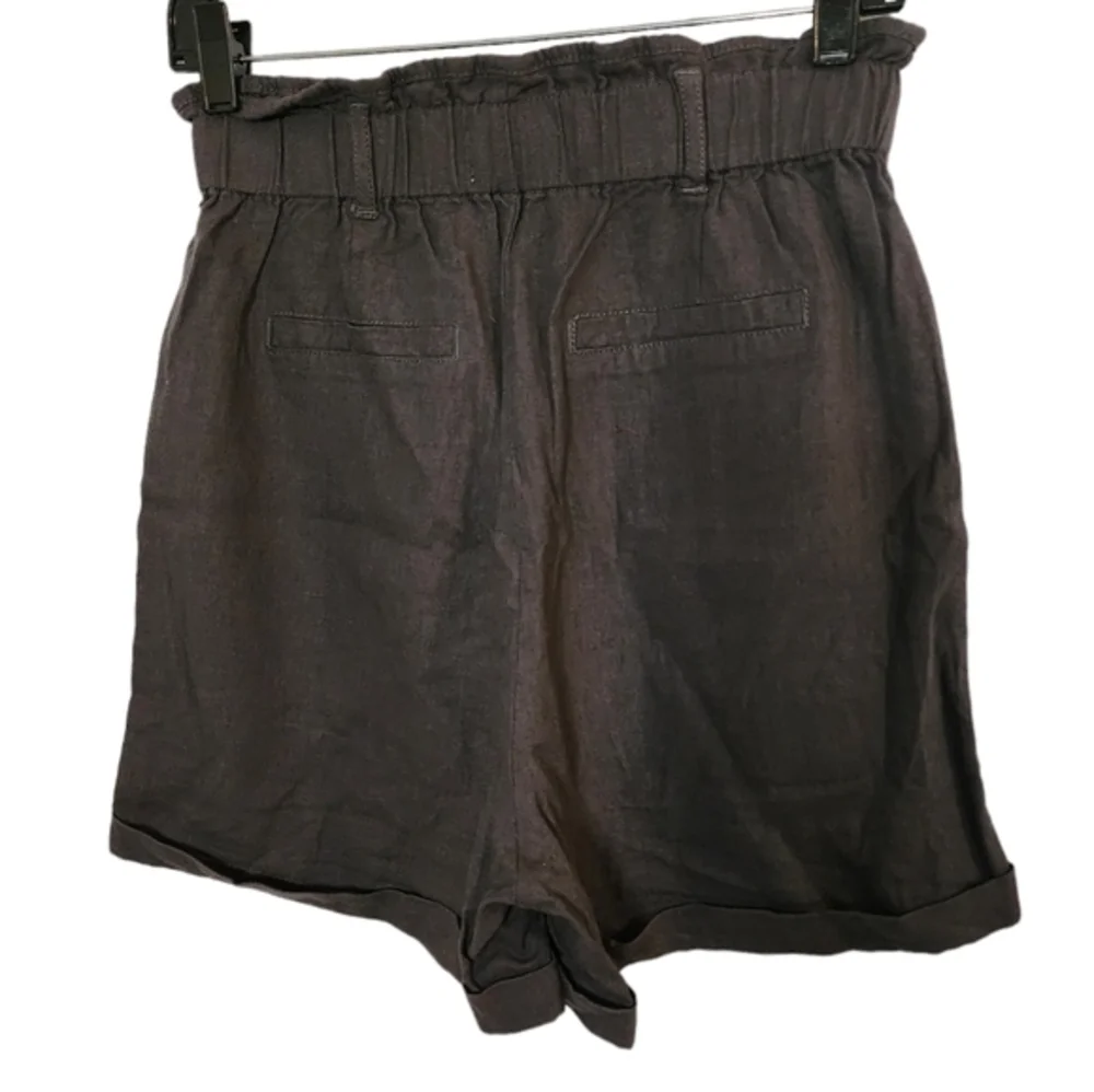 𝅺Risen‎ gray shorts Nwt Size Small